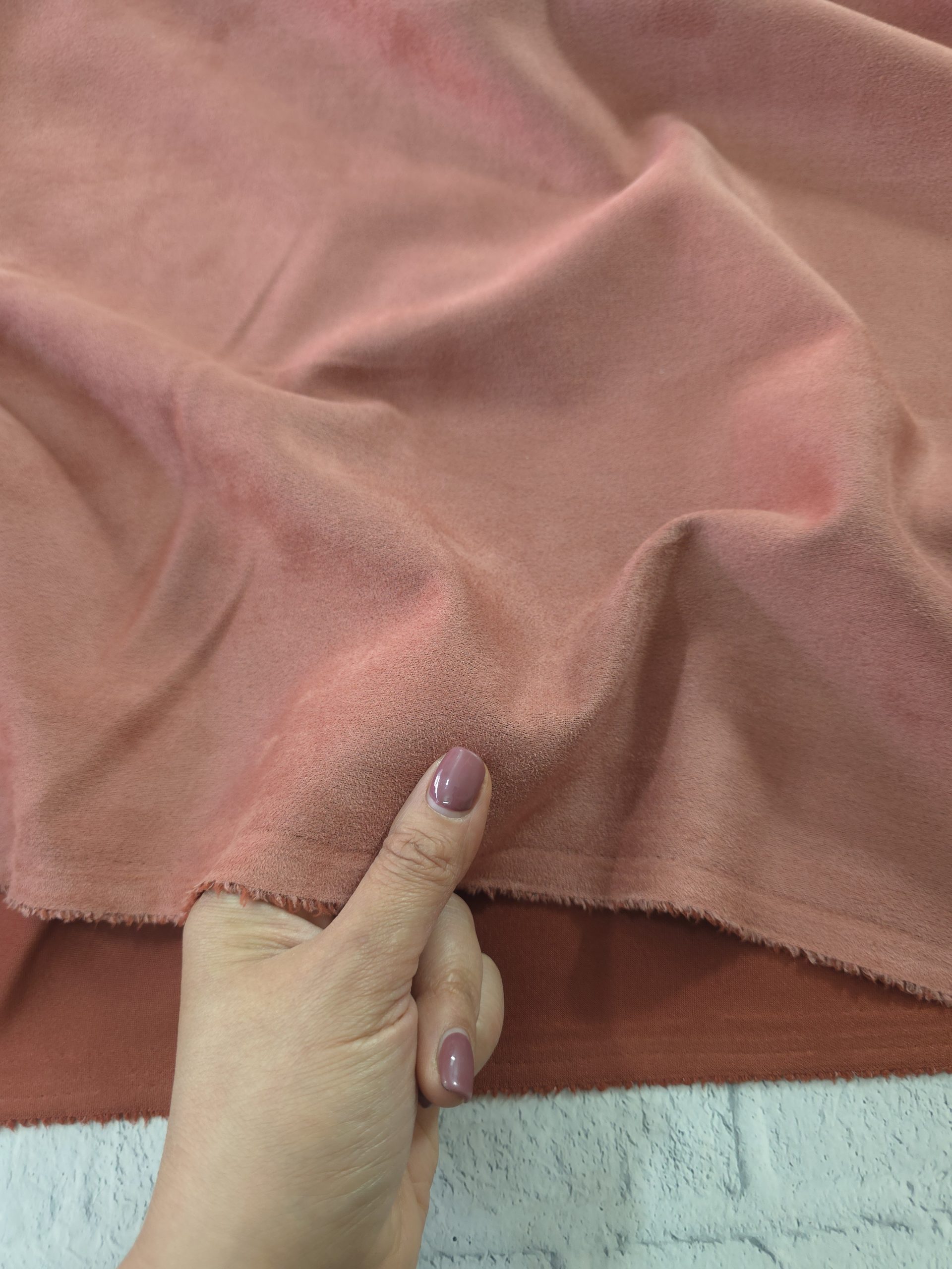 پارچه مخمل سوئیت درجه یک رنگ کالباسی